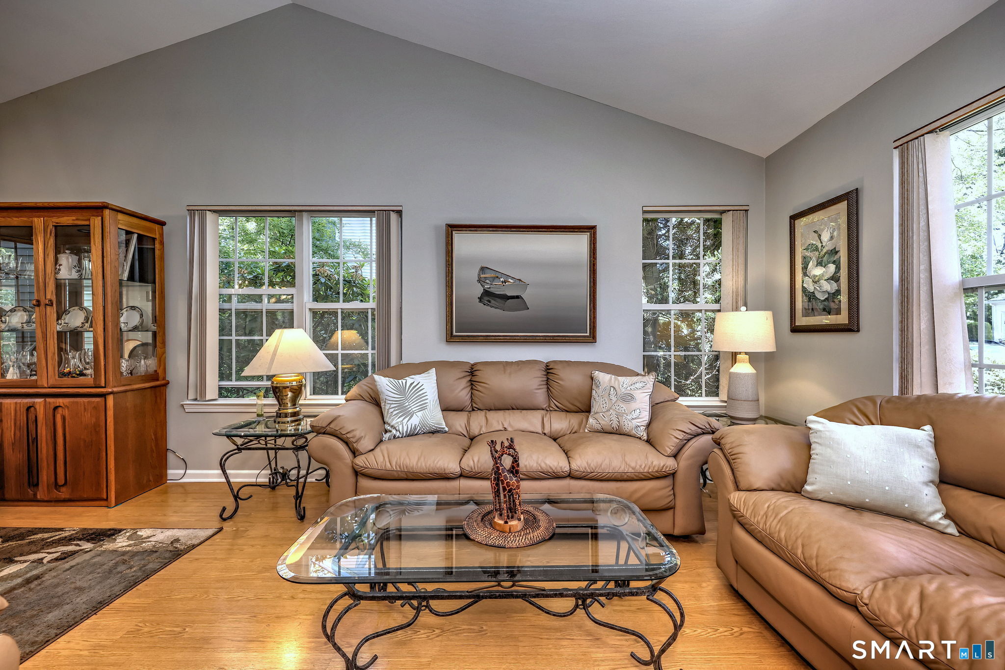 39 Lookout Hill Road Milford, CT 06461 - Photo 4 of 40
