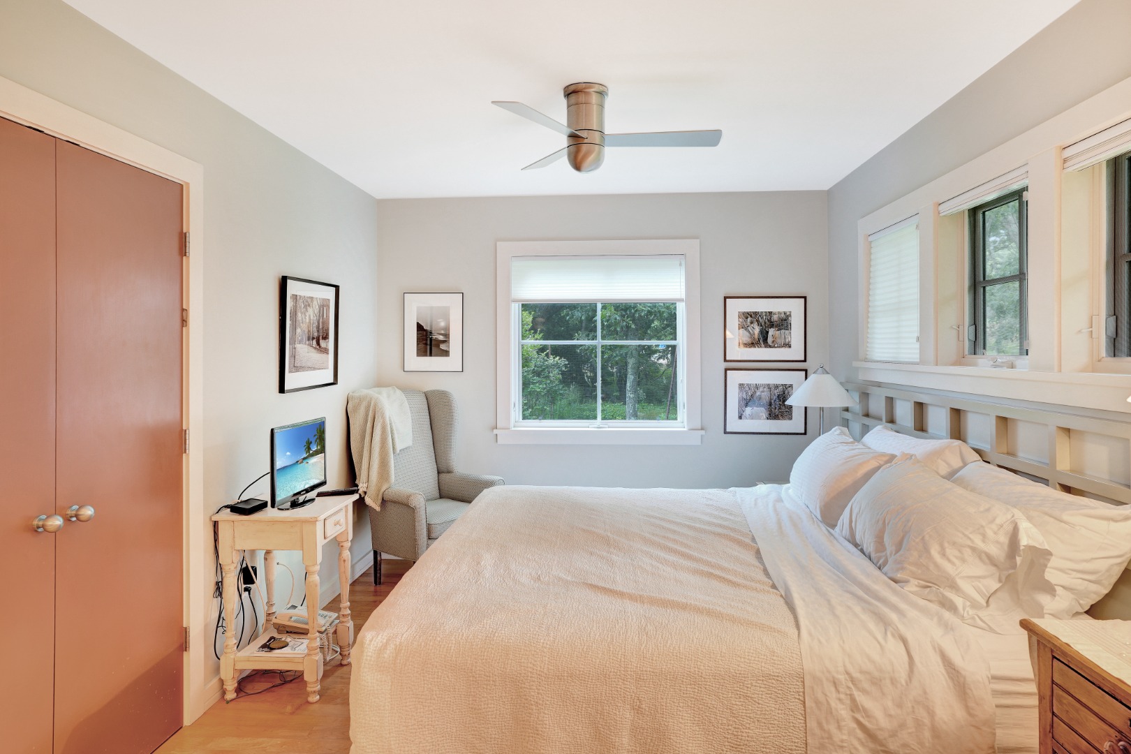 49 Tilton Road Chilmark, MA 02535 - Photo 33 of 47 Guest House #1 Bedroom