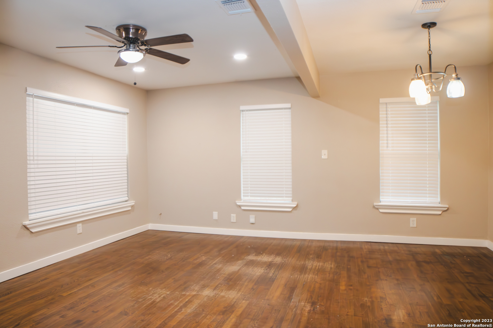 415 Riddle Street San Antonio, TX 78210 - Photo 4 of 12