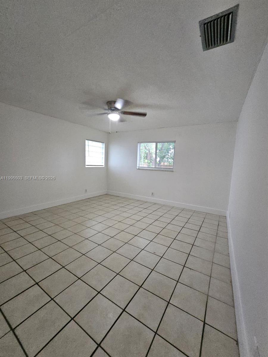 209 Southwest 9th Street, Unit 209 Hallandale Beach, FL 33009 - Photo 6 of 6