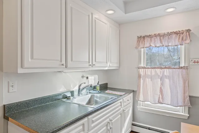 $599,000 | 506 Main Street, Wayne, ME 04284