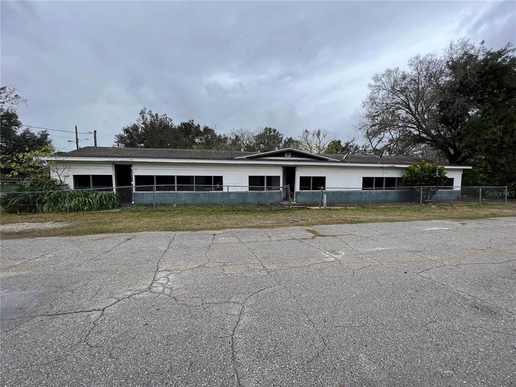 3921 Joseph Road Bartow, FL 33830 - Photo 1 of 1 front view of a house with a yard