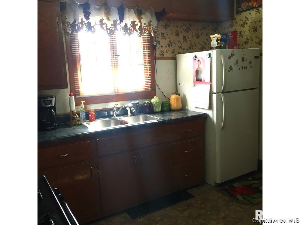 2180 South 12th Street Springfield, IL 62703 - Photo 12 of 17