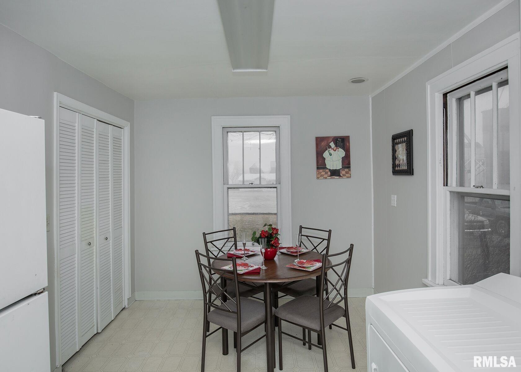 302 North Spring Street Atkinson, IL 61235 - Photo 12 of 25 Gallery Image 12