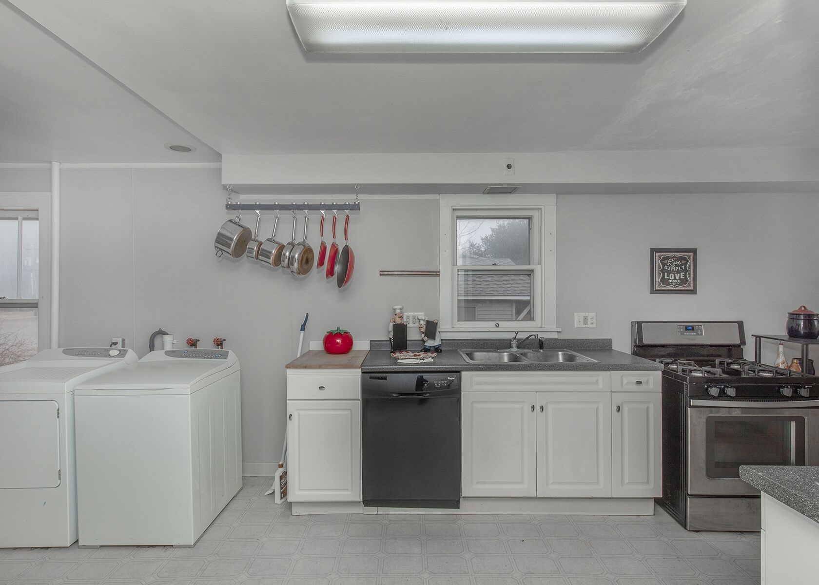 302 North Spring Street Atkinson, IL 61235 - Photo 9 of 25 Gallery Image 9