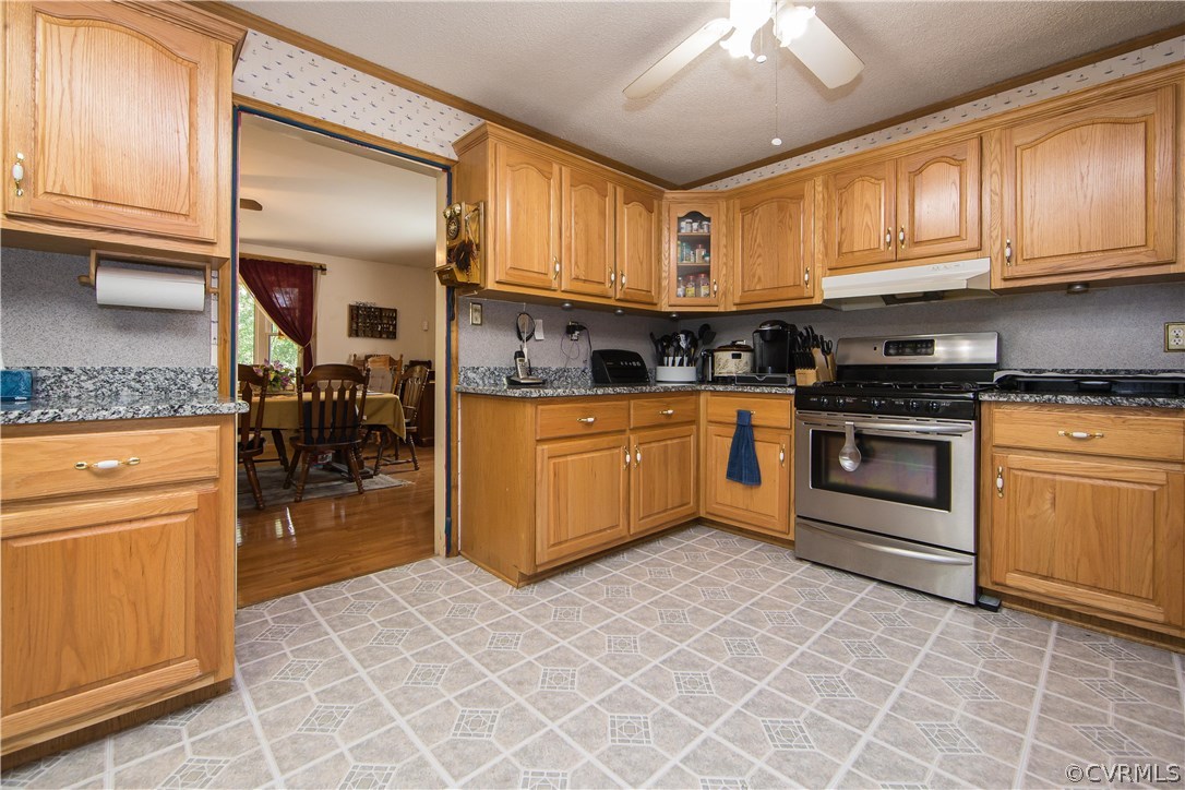 4610 Baxter Road Prince George, VA 23875 - Photo 4 of 31 Gallery Image 4