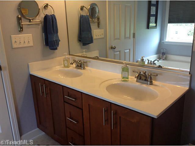 9023 Cook Farm Road Belews Creek, NC 27009 - Photo 11 of 16 Master Bath/Spa.