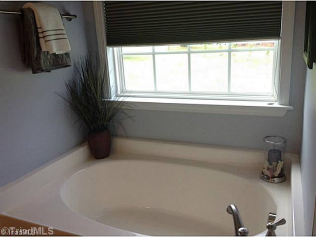 9023 Cook Farm Road Belews Creek, NC 27009 - Photo 12 of 16 Master Bath/Spa.