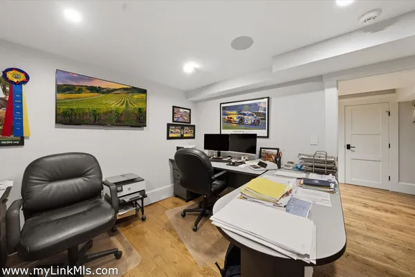 $3,395,000 | 27 Clambelly Road, Chilmark, MA 02535