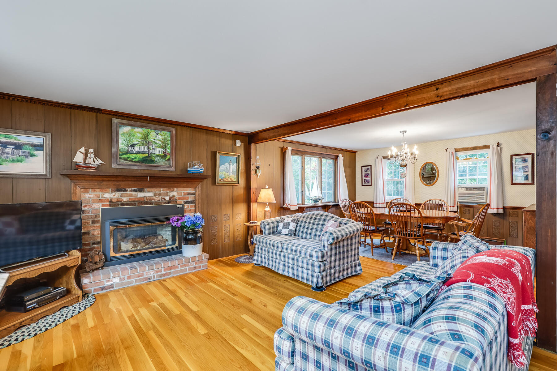 332 Depot Road Harwich, MA 02645 - Photo 3 of 37 598A8816