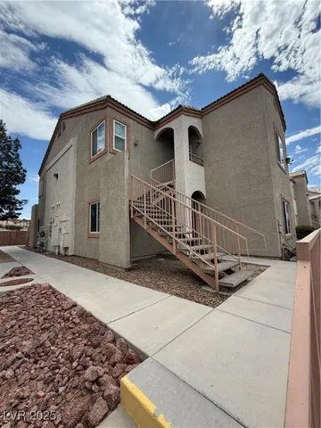 $1,295 | 4655 Gold Dust Avenue, Unit 124, Las Vegas, NV 89120
