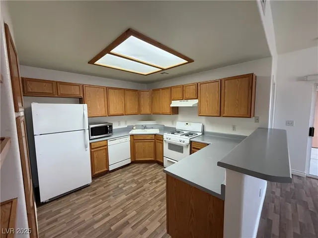 $1,295 | 4655 Gold Dust Avenue, Unit 124, Las Vegas, NV 89120