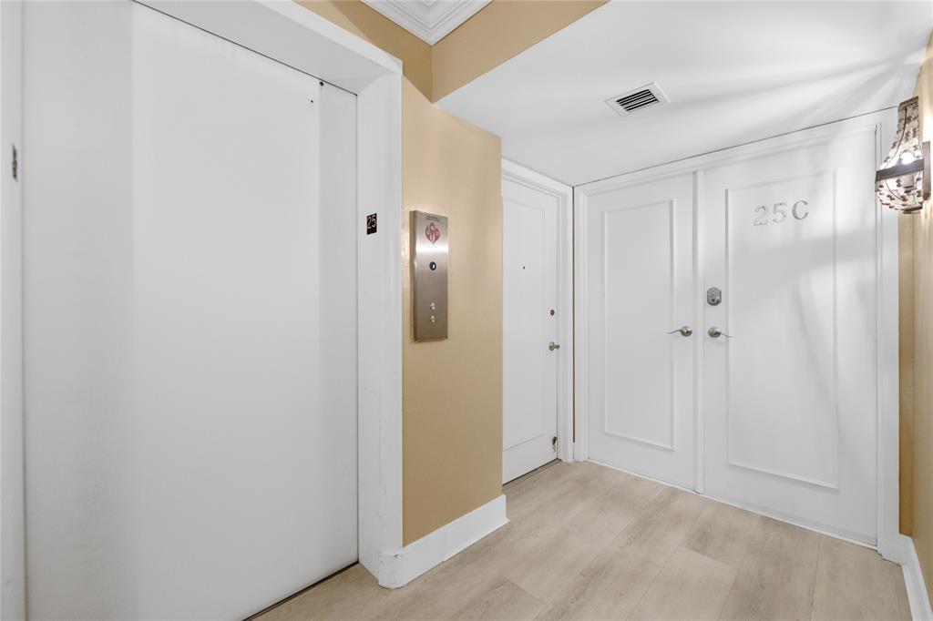 4280 Galt Ocean Drive, Unit 25C Fort Lauderdale, FL 33308 - Photo 26 of 55 a view of an empty room