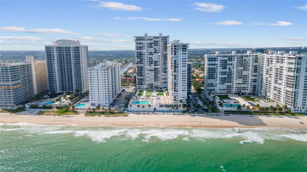 4280 Galt Ocean Drive, Unit 25C Fort Lauderdale, FL 33308 - Photo 27 of 55 a view of city with tall buildings