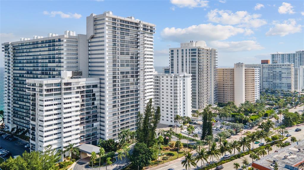 4280 Galt Ocean Drive, Unit 25C Fort Lauderdale, FL 33308 - Photo 40 of 55 a view of a city with tall buildings