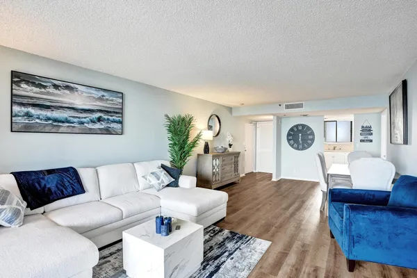 $8,000 | 300 Ocean Trail Way, Unit 410, Jupiter, FL 33477