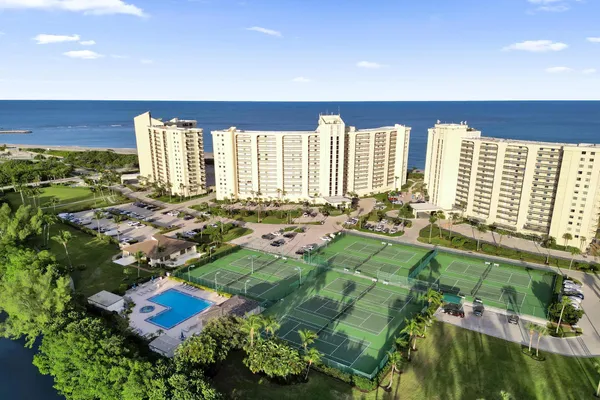 $8,000 | 300 Ocean Trail Way, Unit 410, Jupiter, FL 33477