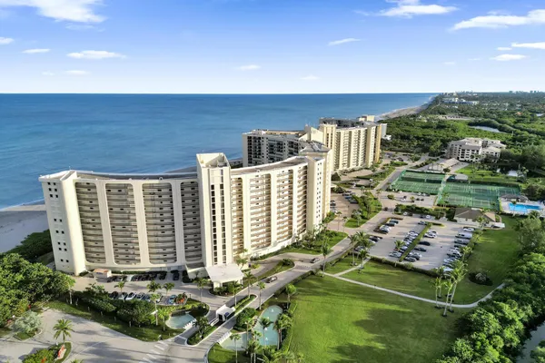 $8,000 | 300 Ocean Trail Way, Unit 410, Jupiter, FL 33477