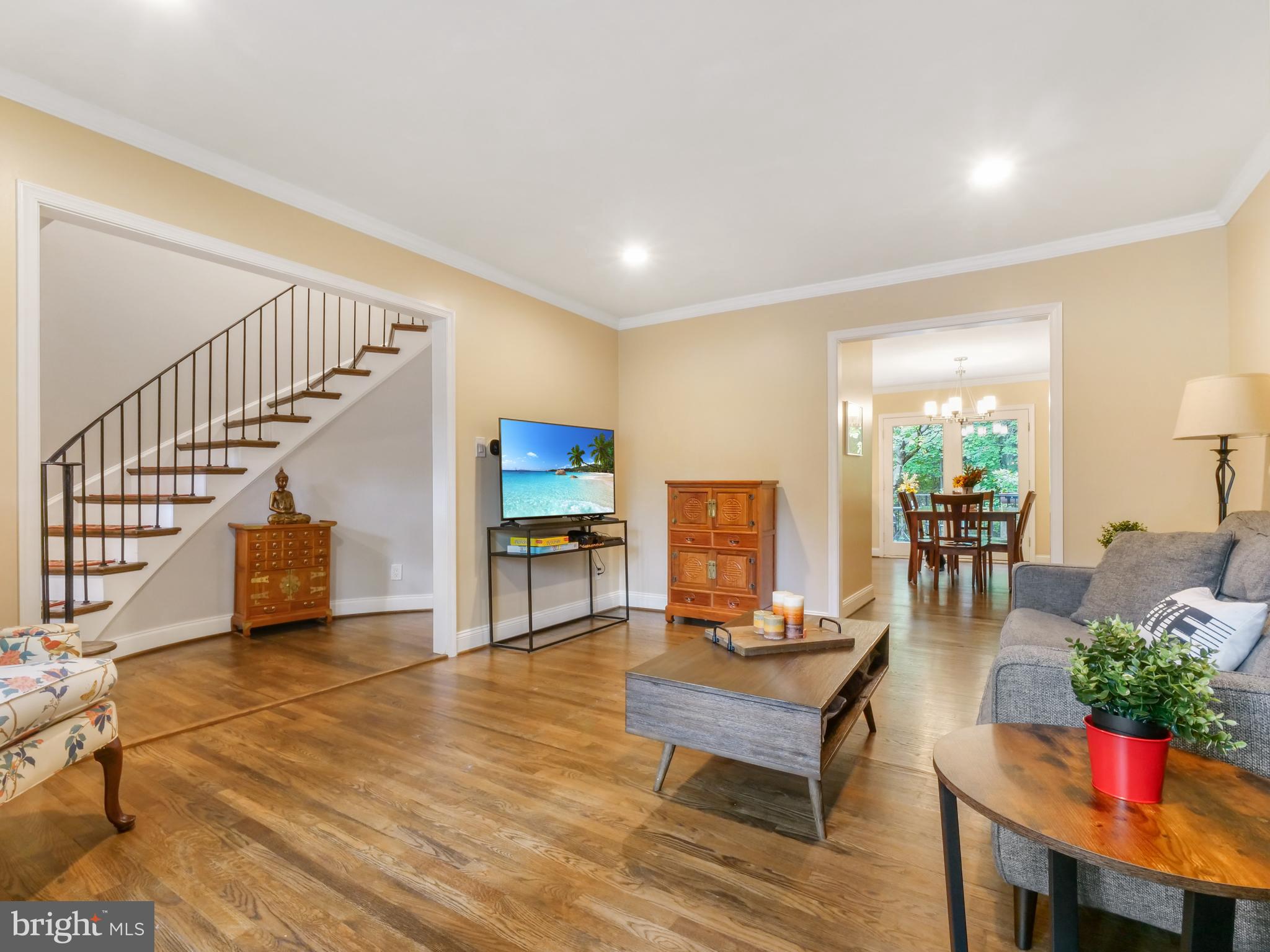 1835 Wainwright Drive Reston, VA 20190 - Photo 17 of 51 The view front to back is incredible