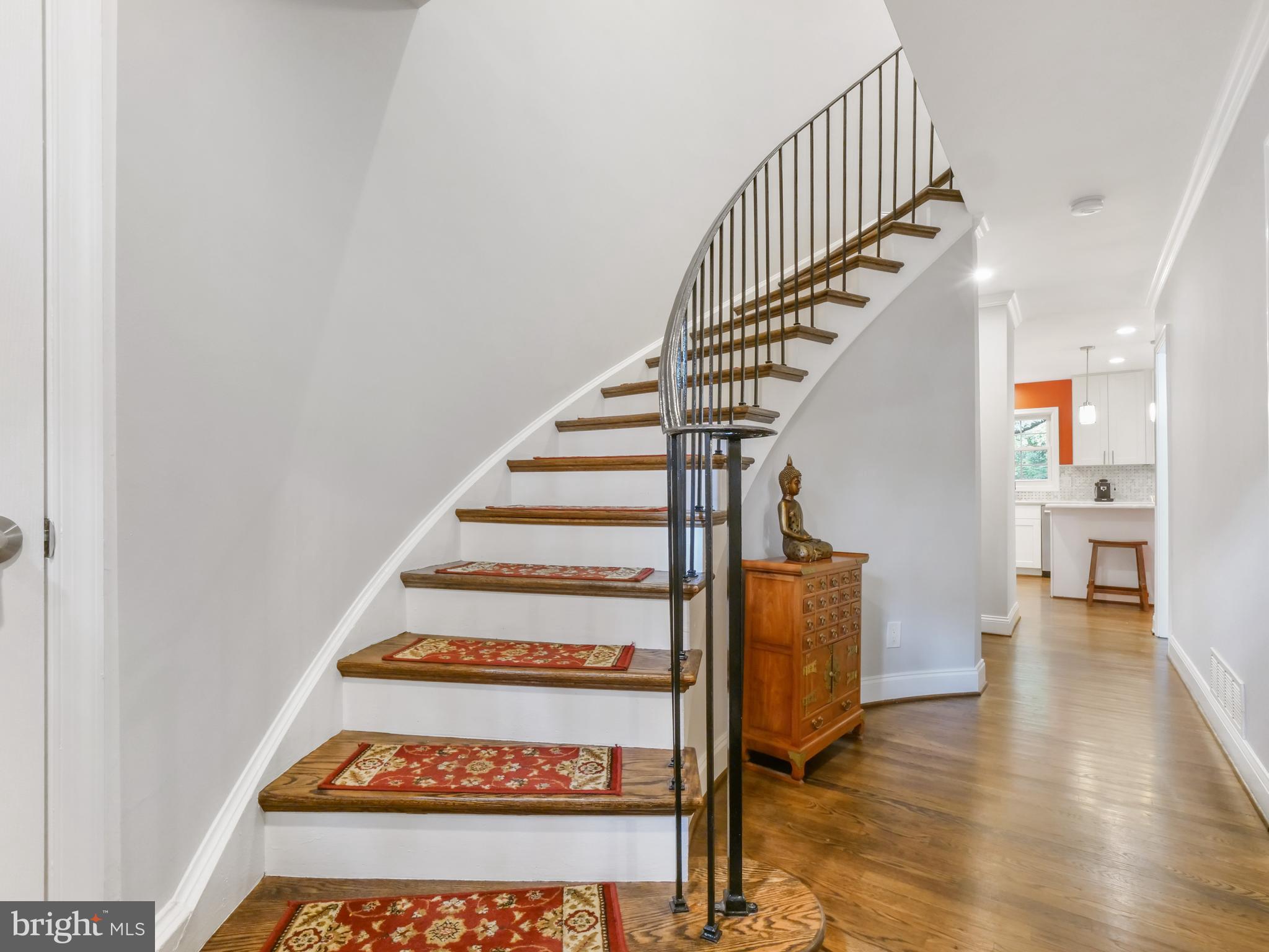 1835 Wainwright Drive Reston, VA 20190 - Photo 19 of 51 Curved staircase - in a townhome?!