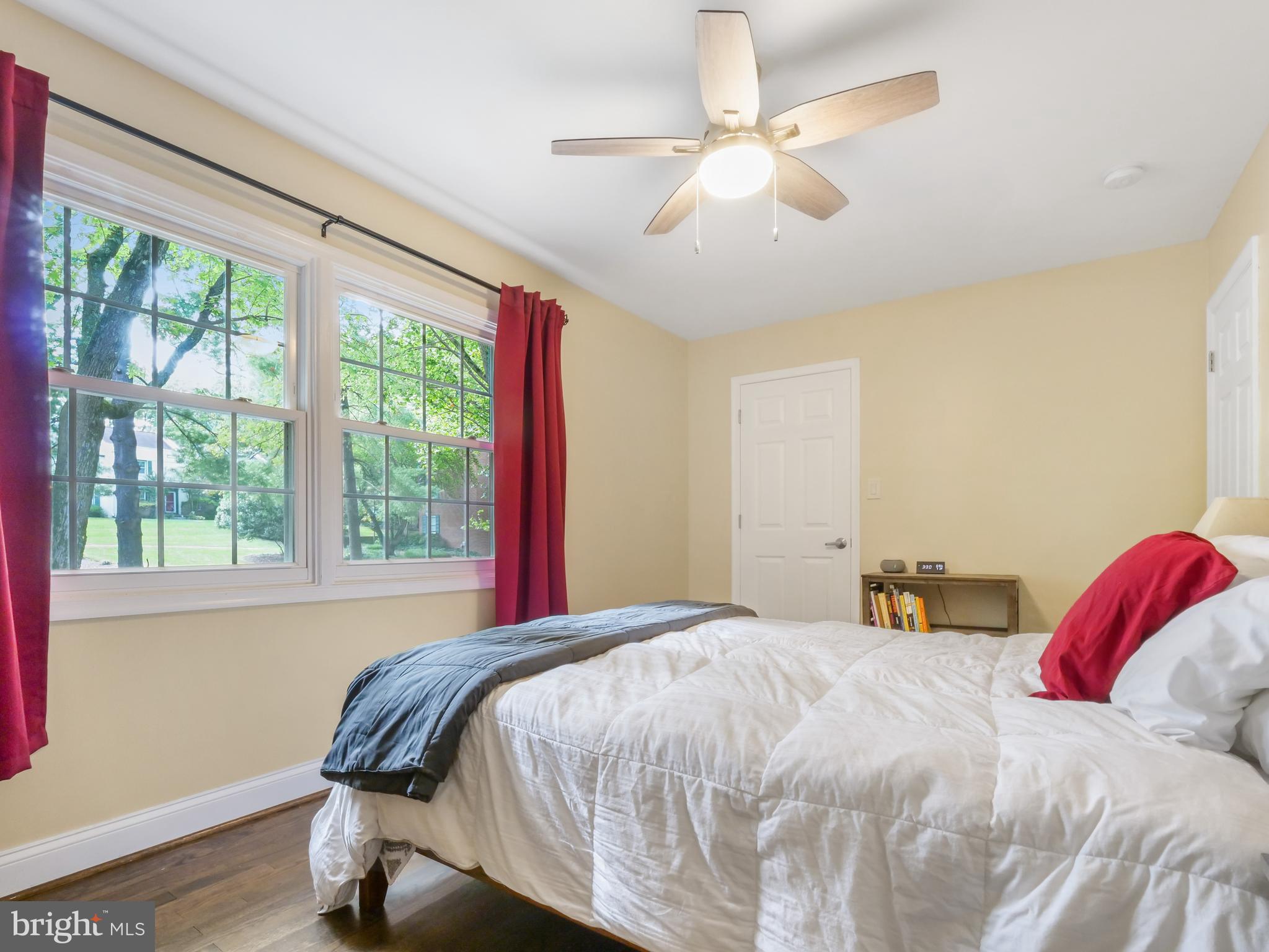 1835 Wainwright Drive Reston, VA 20190 - Photo 23 of 51 The primary suite includes a walk in closet