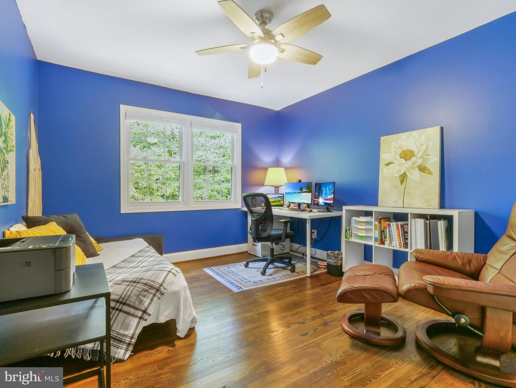 1835 Wainwright Drive Reston, VA 20190 - Photo 25 of 51 Spacious second bedroom