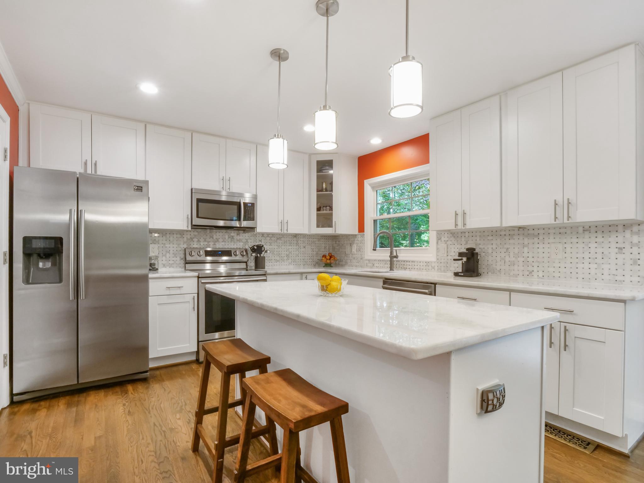 1835 Wainwright Drive Reston, VA 20190 - Photo 3 of 51 A spacious kitchen