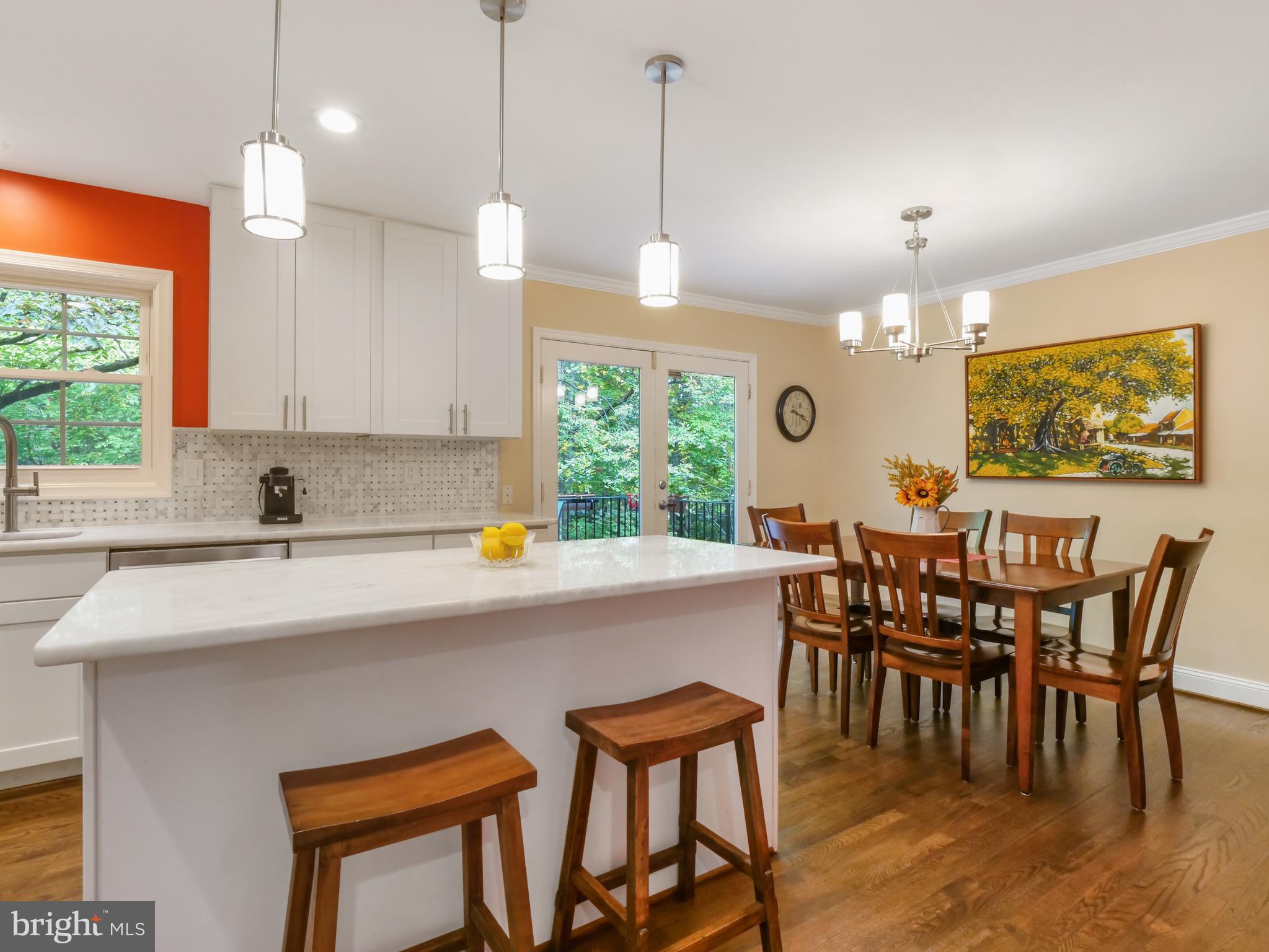 1835 Wainwright Drive Reston, VA 20190 - Photo 6 of 51 Sit out the island or the table