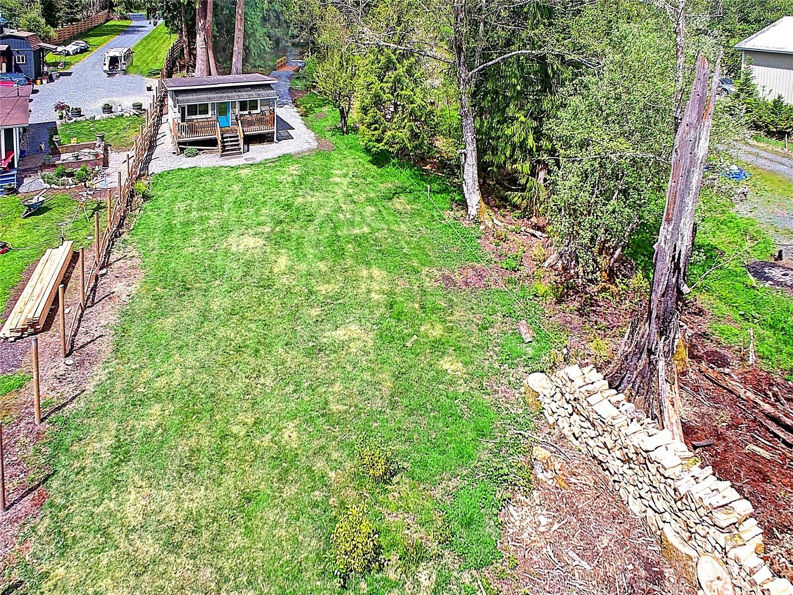 18818 Lerch Road Snohomish, WA 98290 - Photo 27 of 36 a view of a garden with plants