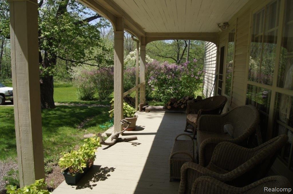 2312 South Lapeer Road Lapeer, MI 48446 - Photo 4 of 22 2312 S. Lapeer 046.jpg