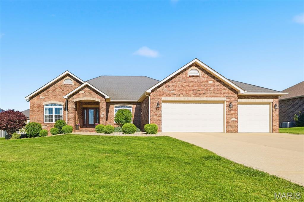 1508 Shadow Ridge Columbia, IL 62236 - Photo 4 of 72 Gallery Image 4