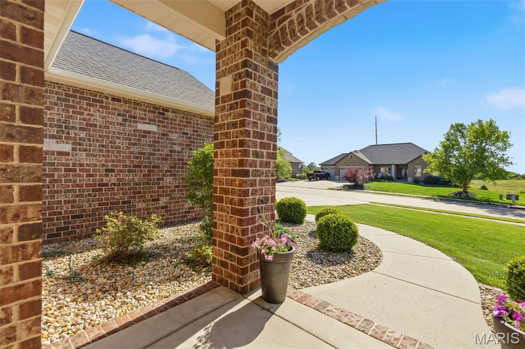 1508 Shadow Ridge Columbia, IL 62236 - Photo 8 of 72 Gallery Image 8