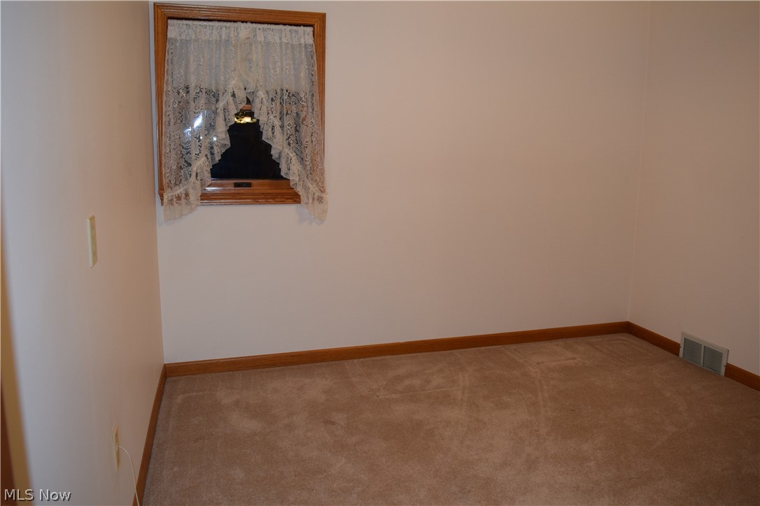 3949 Cox Road Barberton, OH 44203 - Photo 22 of 25 Gallery Image 22