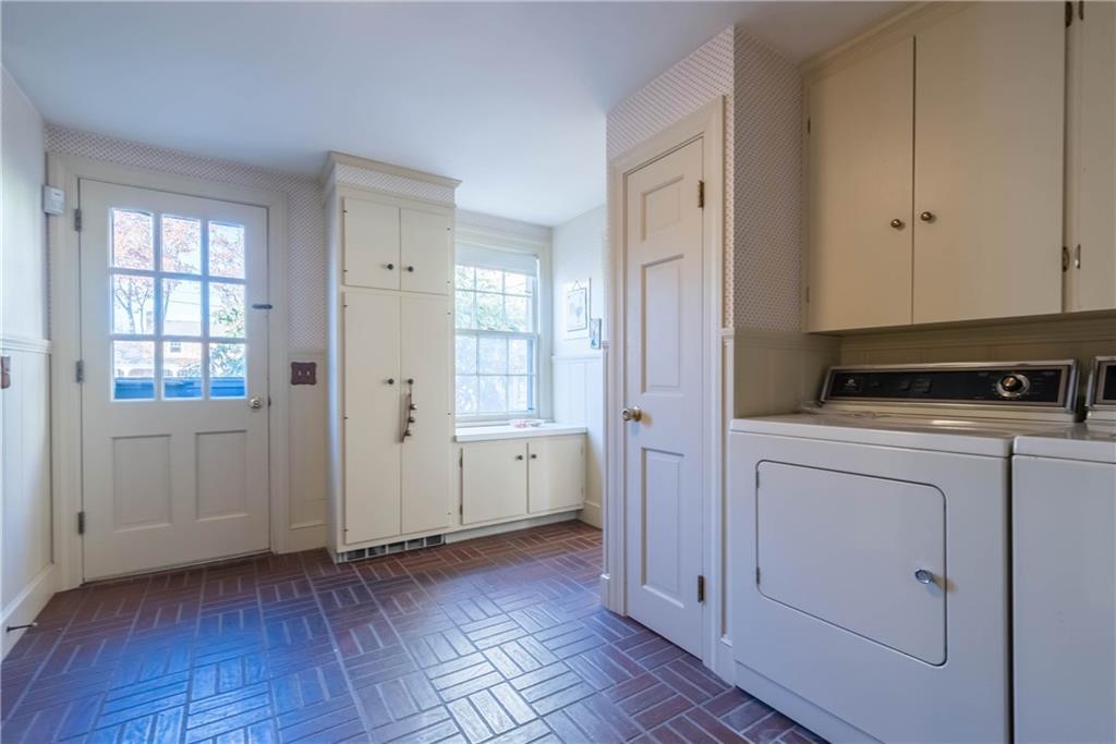 13 Sea Cove Road Cumberland Foreside, ME 04110 - Photo 17 of 32 Mudroom
