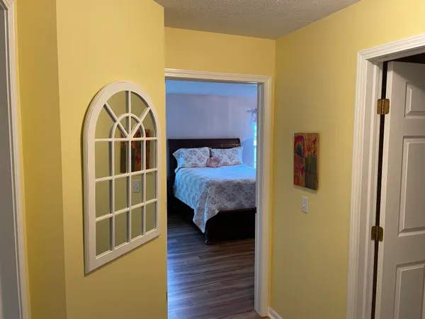 $204,500 | 732 West Barrington Circle, Jackson, MI 49203