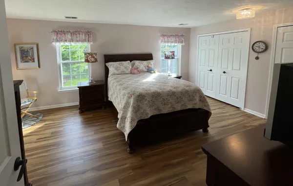 $204,500 | 732 West Barrington Circle, Jackson, MI 49203