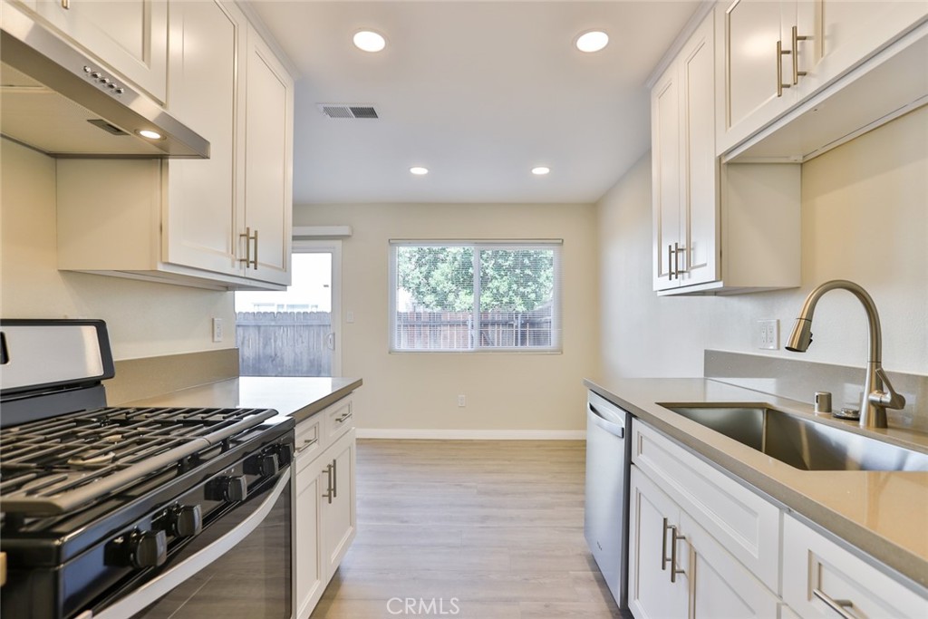 2963 Elgin Drive, Unit C Riverside, CA 92507 - Photo 14 of 36