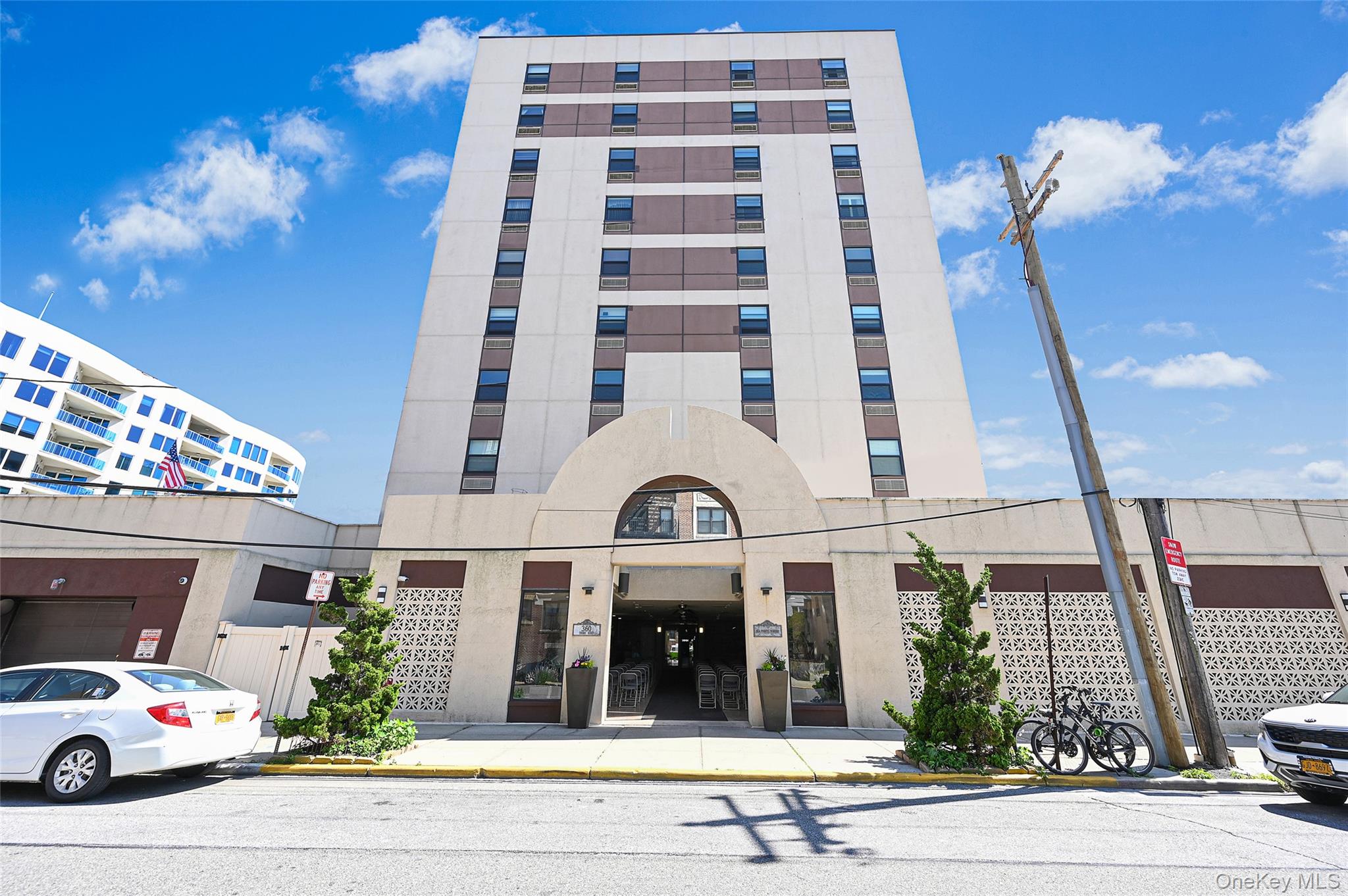 360 Shore Road, Unit 4K Long Beach, NY 11561 - Photo 1 of 28 Gallery Image 1