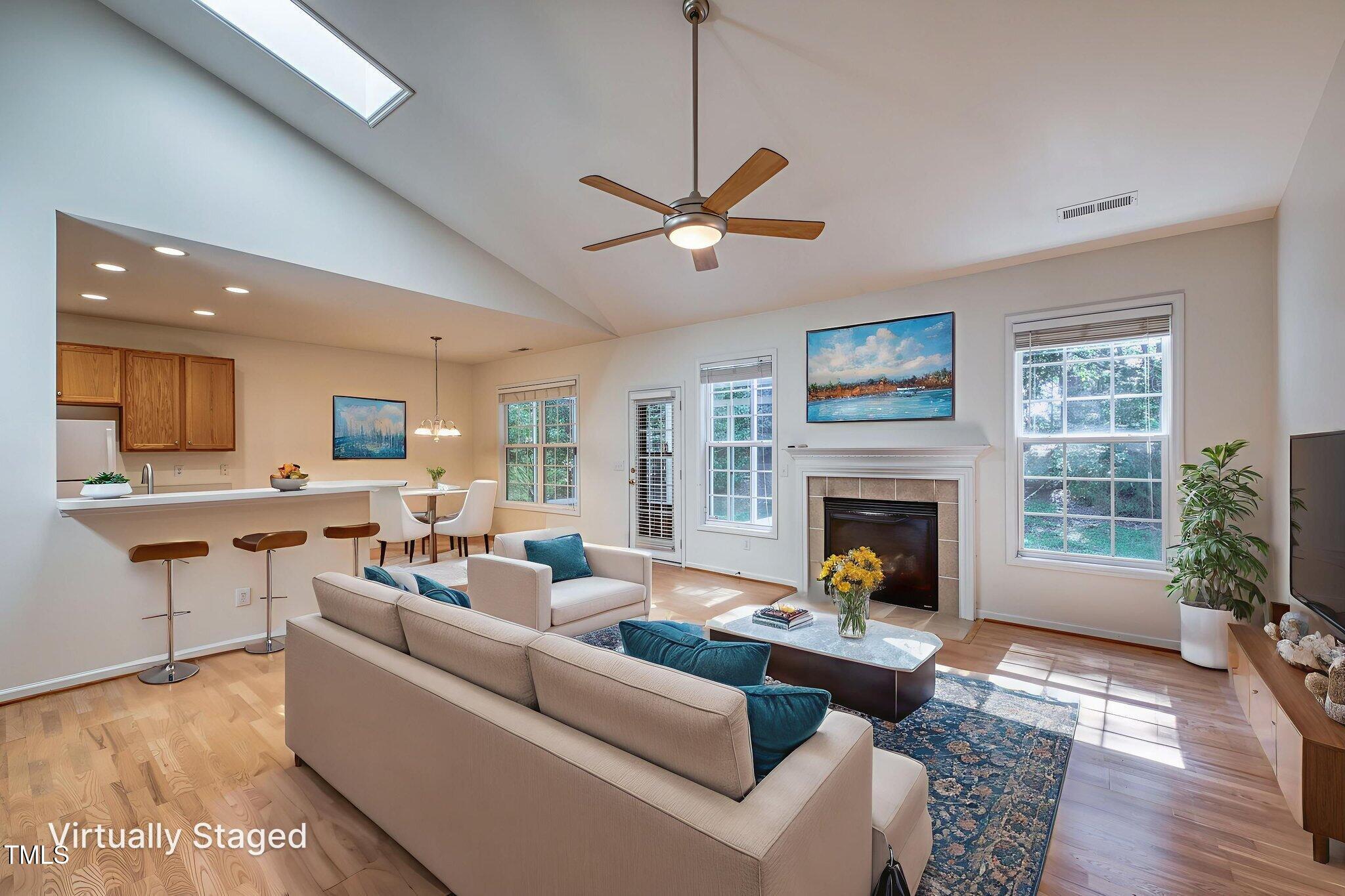 2304 Folger St -21