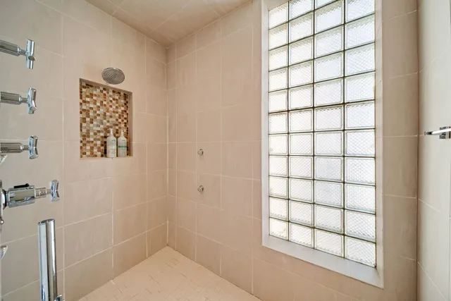 $8,995 | 3444 North Halsted Street, Unit PH, Chicago, IL 60657