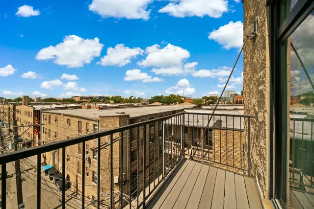 $8,995 | 3444 North Halsted Street, Unit PH, Chicago, IL 60657