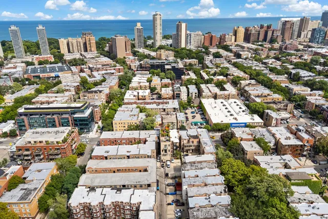 $8,995 | 3444 North Halsted Street, Unit PH, Chicago, IL 60657