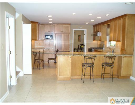 1 Whitewood Road Edison, NJ 08820 - Photo 4 of 10 Gallery Image 4