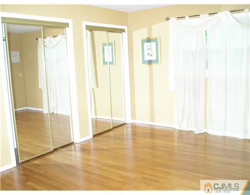 1 Whitewood Road Edison, NJ 08820 - Photo 7 of 10 Gallery Image 7