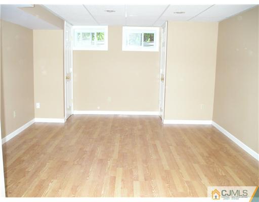 1 Whitewood Road Edison, NJ 08820 - Photo 10 of 10 Gallery Image 10