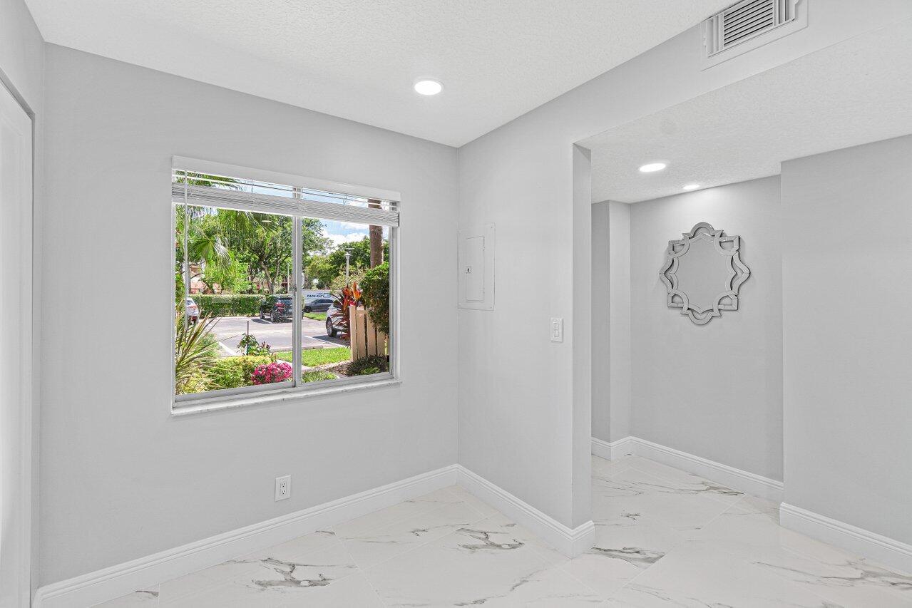 7301 Amberly Lane, Unit 107 Delray Beach, FL 33446 - Photo 15 of 51 009-7301AmberlyLane-DelrayBeach-FL-33446