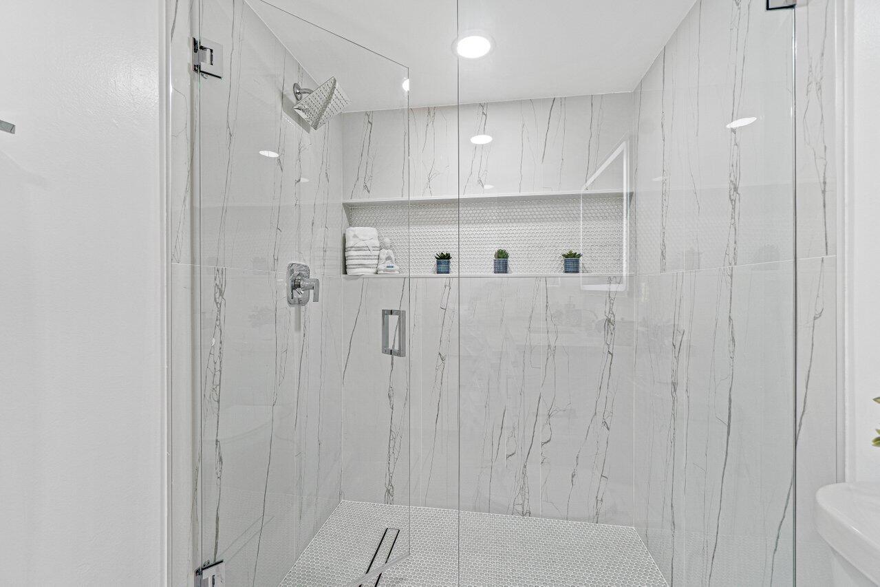 7301 Amberly Lane, Unit 107 Delray Beach, FL 33446 - Photo 20 of 51 029-7301AmberlyLane-DelrayBeach-FL-33446