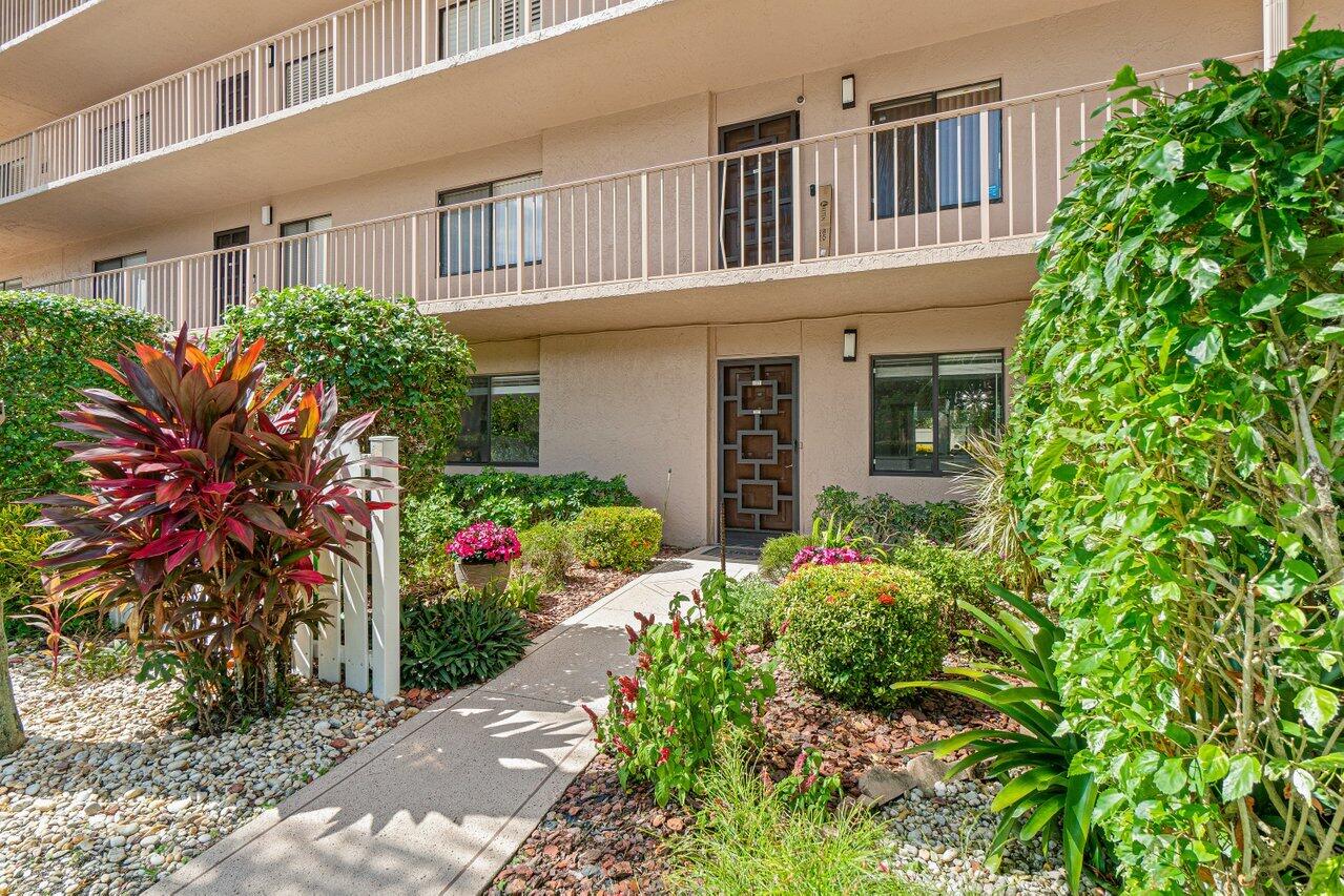 7301 Amberly Lane, Unit 107 Delray Beach, FL 33446 - Photo 2 of 51 003-7301AmberlyLane-DelrayBeach-FL-33446