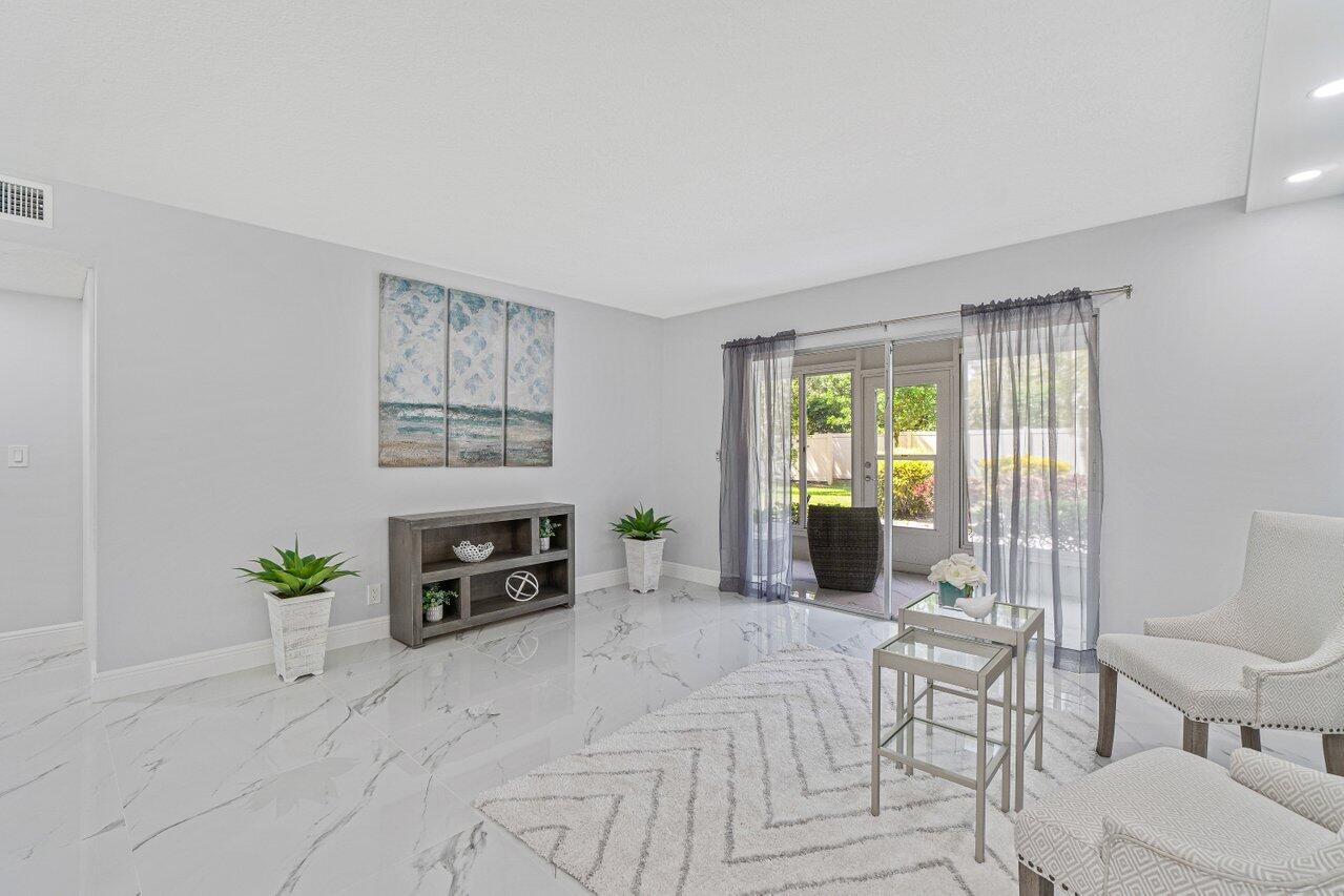 7301 Amberly Lane, Unit 107 Delray Beach, FL 33446 - Photo 5 of 51 015-7301AmberlyLane-DelrayBeach-FL-33446