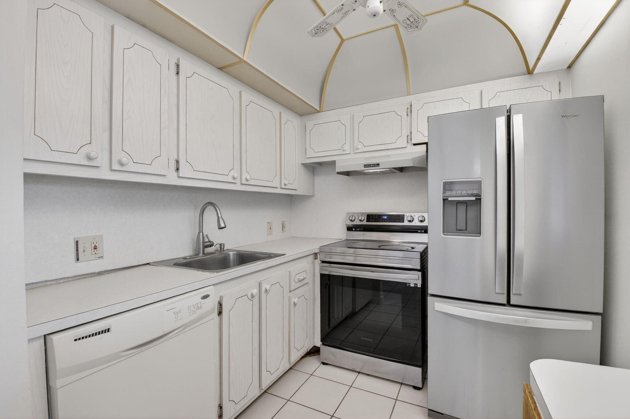 167 Preston F, Unit 167 Boca Raton, FL 33434 - Photo 12 of 54 Kitchen